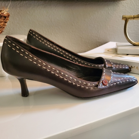 Colin Stuart Buck Stitch Pumps - Picture 4 of 7